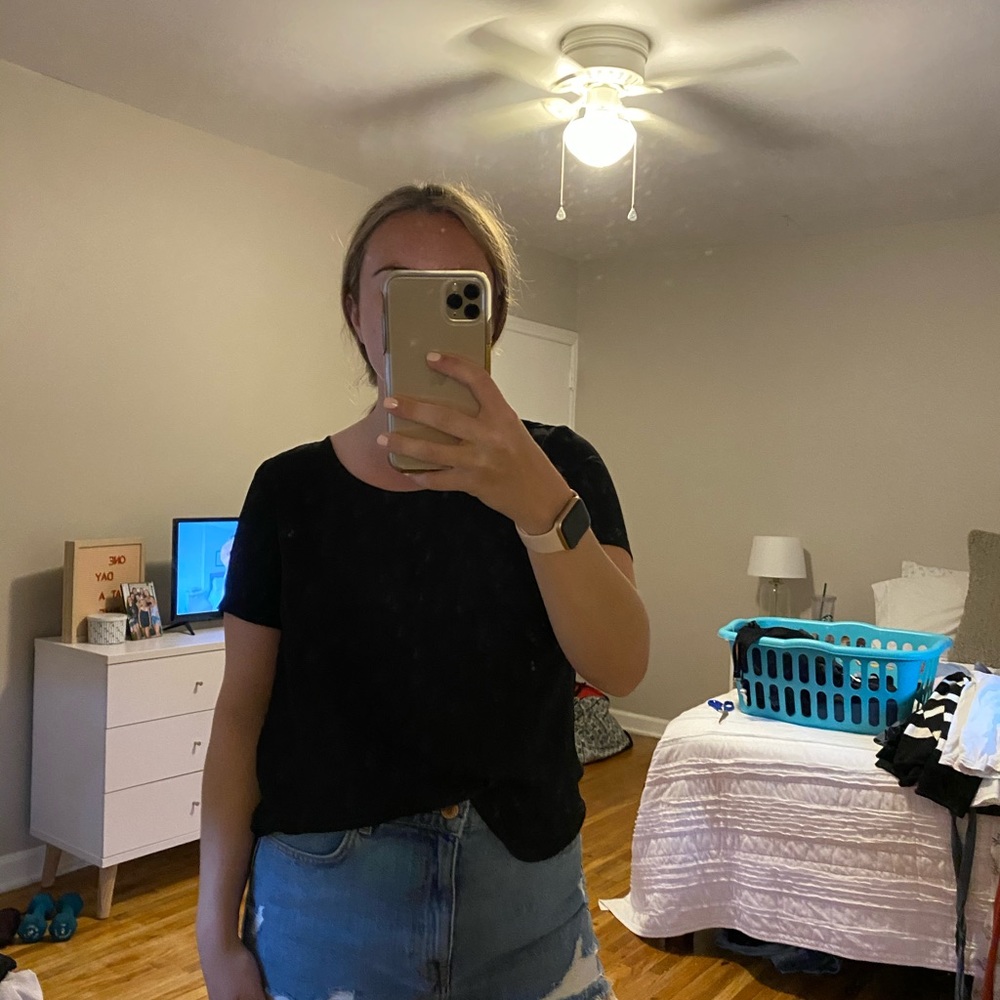 Short sleeve black blouse